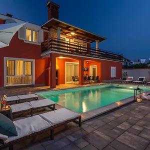 house-with-pool-near-the-beach.in-istria.net/